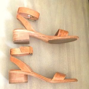 Frye sandals, leather light brown